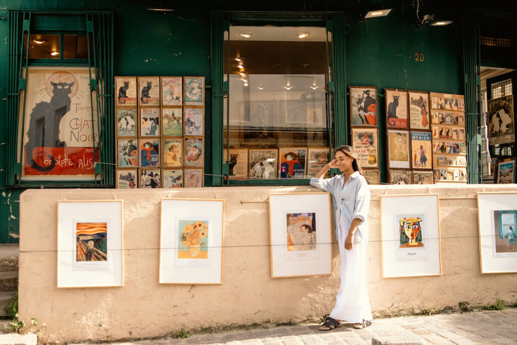 woman in montmartre artist shop