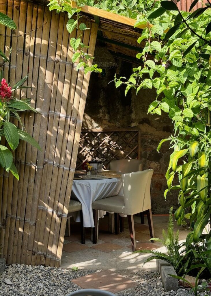 Saberico restaurant in Antigua Guatemala garden setting