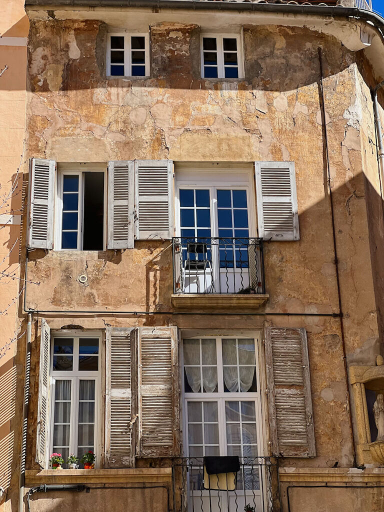 Aix en Provence insider local travel tips