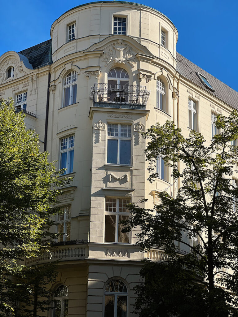 charlottenburg berlin residential building