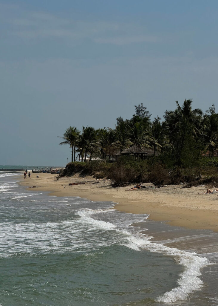 hoi an an bang beach