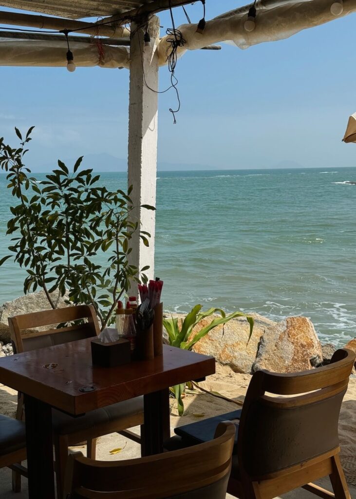 hoi an an bang beach
