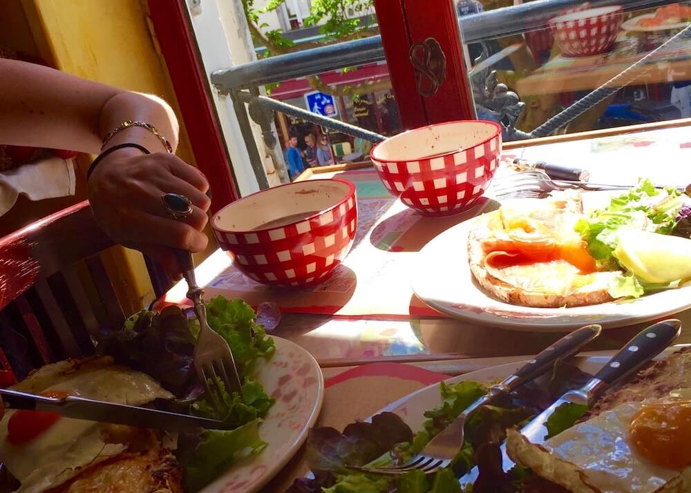 paris breakfast cafe